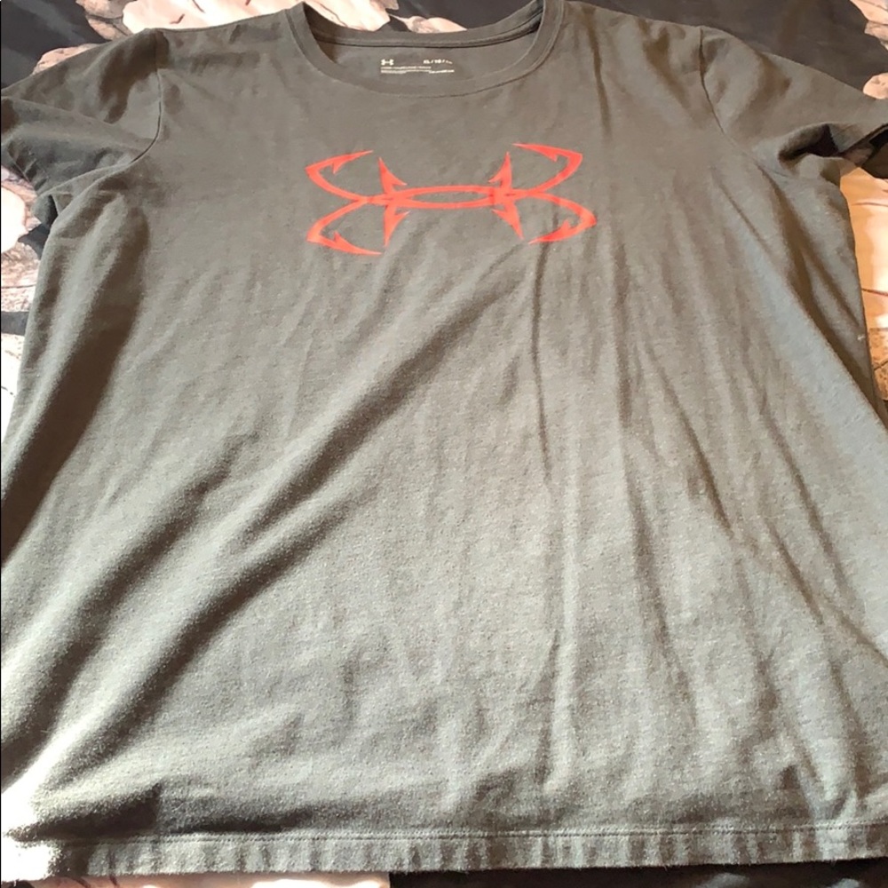 Under Armour fishing hook xl t shirt pink/grey
